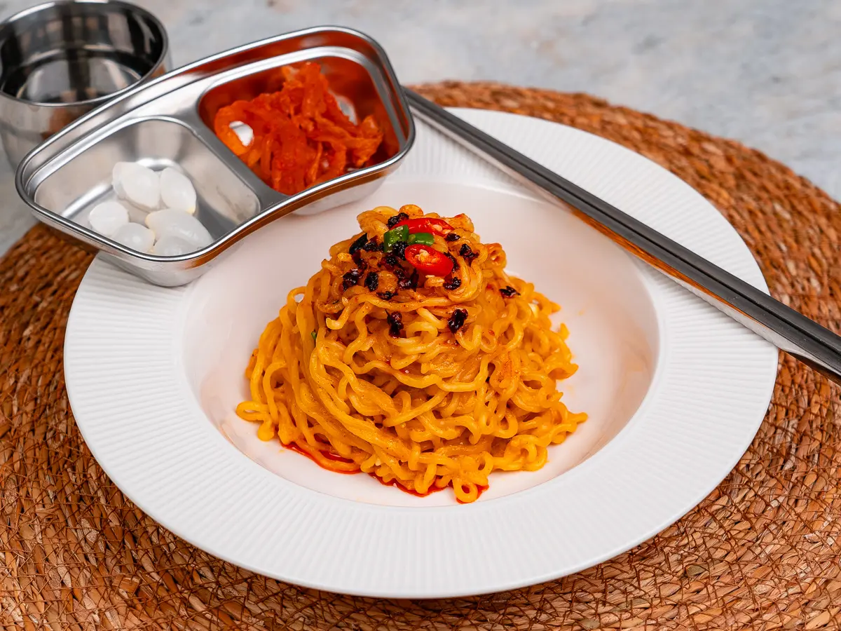 bibim mayo ramyeon, creamy ramen hack, ramyeon recipe