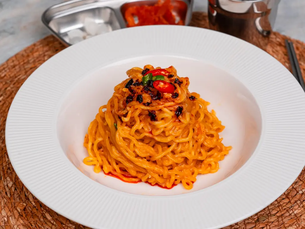 bibim mayo ramyeon, creamy ramen hack, ramyeon recipe