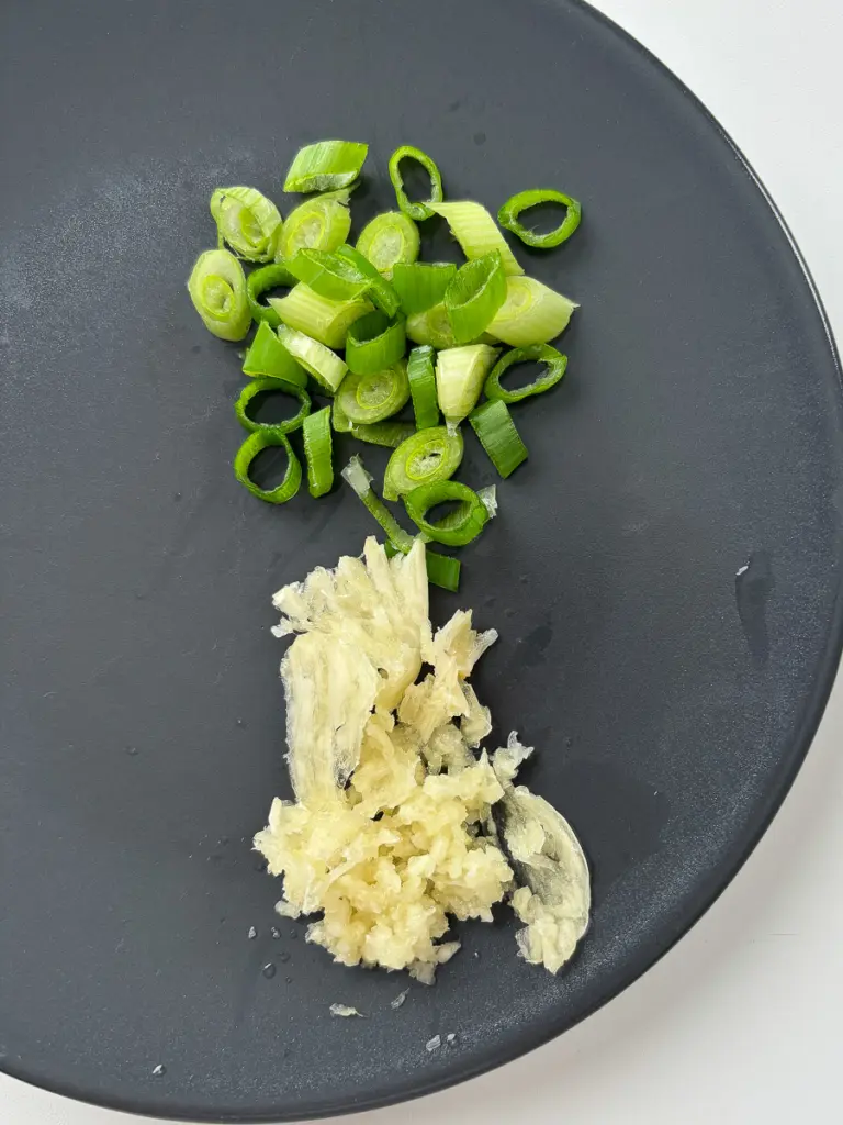 bibim mayo ramyeon, creamy ramen hack, ramyeon recipe