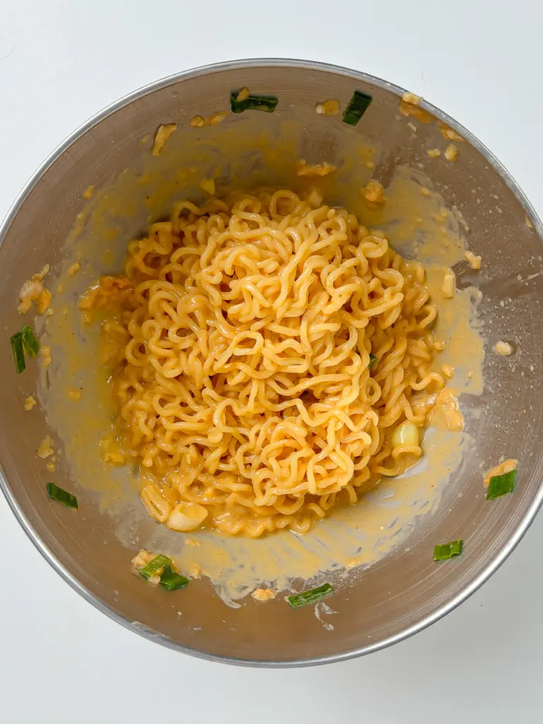 bibim mayo ramyeon, creamy ramen hack, ramyeon recipe