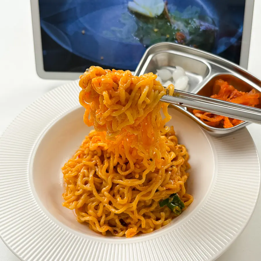 bibim mayo ramyeon, creamy ramen hack, ramyeon recipe