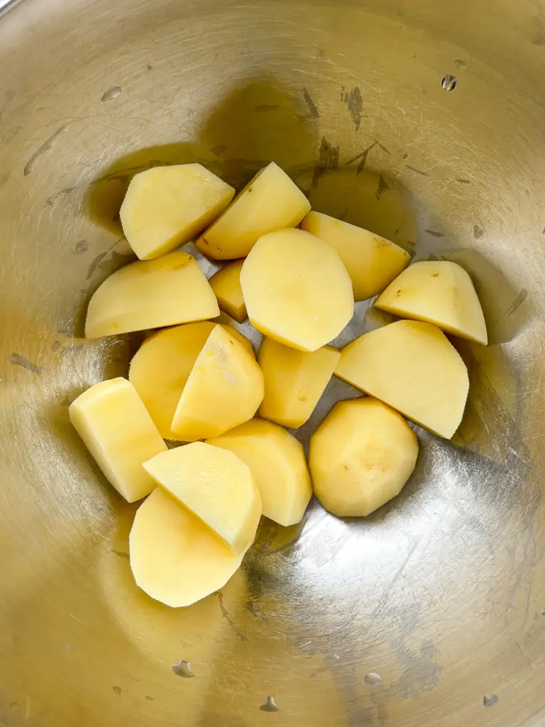 Gil-gamja: The Viral Korean Street Food, Crispy & Chewy Potato Fries Gil-gamja, Korean potato fries, Korean street food recipe