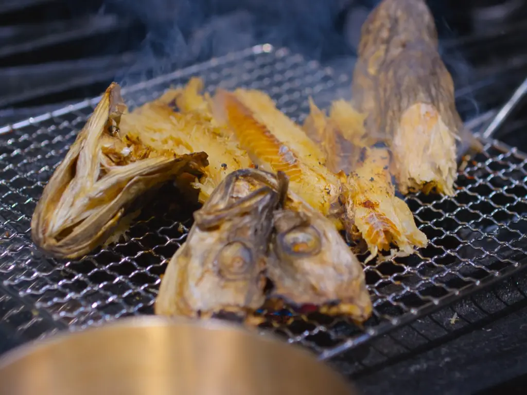 Brewmaster Yun's Dried Pollock Soup: The Best Korean Hangover Soup Brewmaster Yun dried pollock hangover soup recipe, Netflix