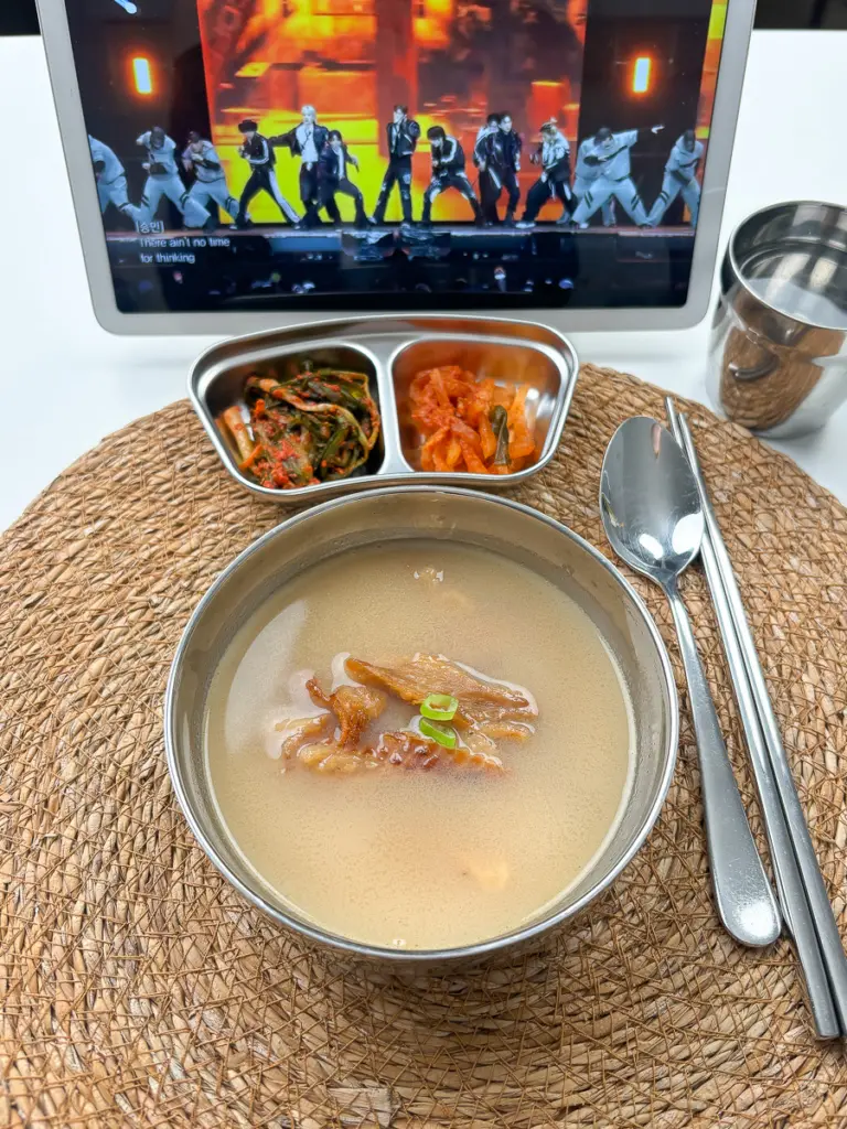 Brewmaster Yun's Dried Pollock Soup: The Best Korean Hangover Soup Culinary Class Wars Brewmaster Yun's Dried Pollock Soup recipe, dried pollock soup recipe, Korean hangover soup