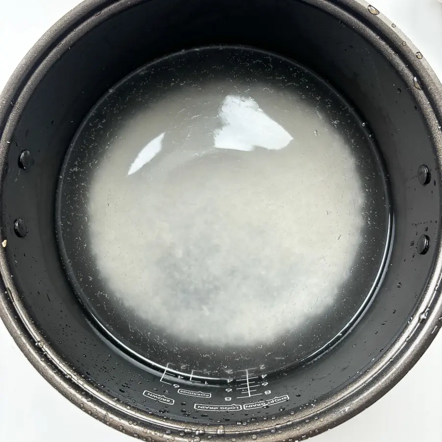 Brewmaster Yun's Dried Pollock Soup: The Best Korean Hangover Soup Culinary Class Wars Brewmaster Yun's Dried Pollock Soup recipe, dried pollock soup recipe, Korean hangover soup