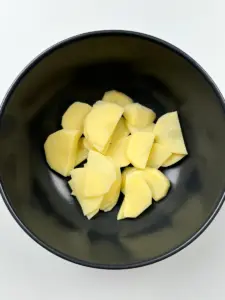 Brewmaster Yun's Dried Pollock Soup: The Best Korean Hangover Soup Culinary Class Wars Brewmaster Yun's Dried Pollock Soup recipe, dried pollock soup recipe, Korean hangover soup