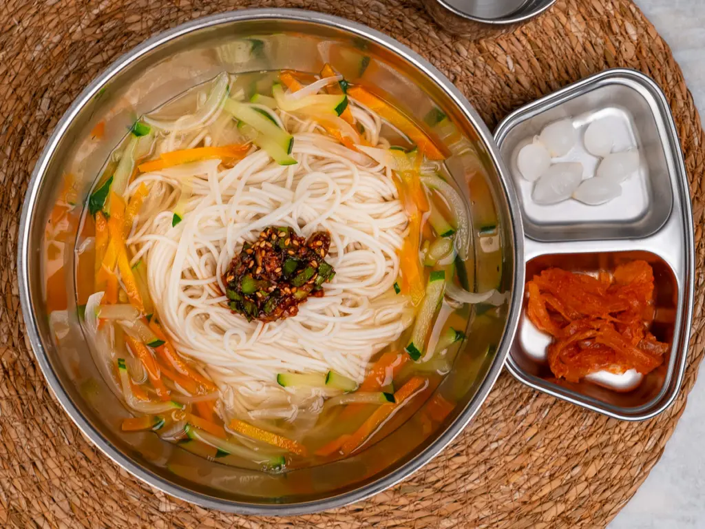 Janchi guksu recipe, banquet noodles, Korean noodle soup