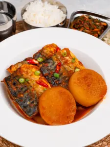 Korean Braised Mackerel recipe, Godeungeo Jorim, Braised Mackerel with Radish