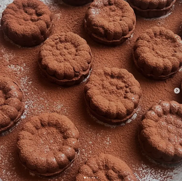 10 Best Dubai Chocolate Desserts in Korea from Dubai Chewy Cookie 10 Best Dubai Chocolate Desserts in Korea from Dubai Chewy Cookie