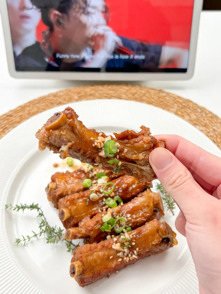 Sweet Korean pork ribs, braised pork ribs, pressure cooker pork ribs recipe