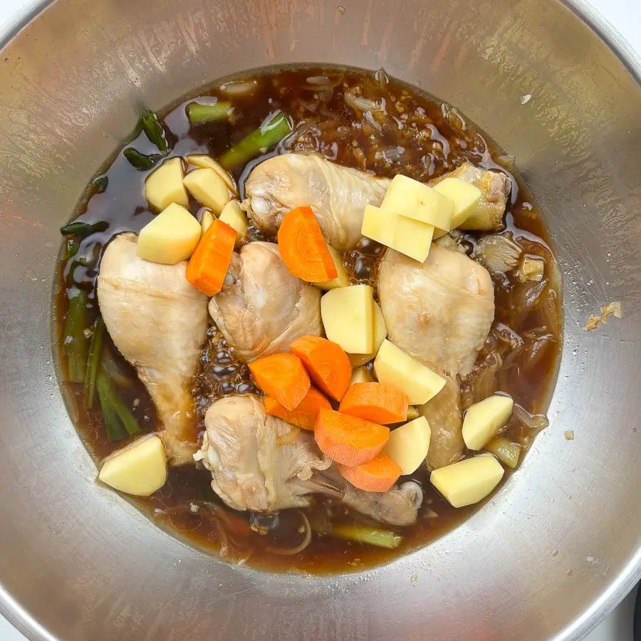 Jjimdak recipe, Korean soy sauce braised chicken, andong jjimdak recipe