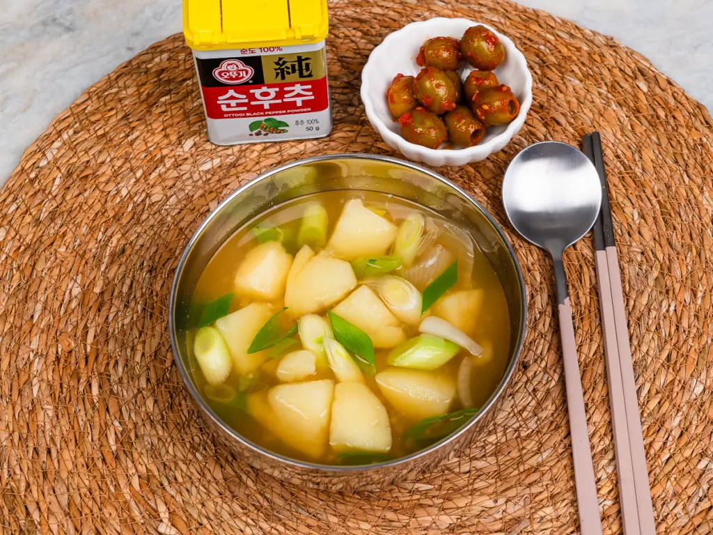 15-Minute Easy Korean Potato Soup Recipe (Gamja guk): No Cream! Korean potato soup recipe, easy Korean soup recipe, potato soup without cream