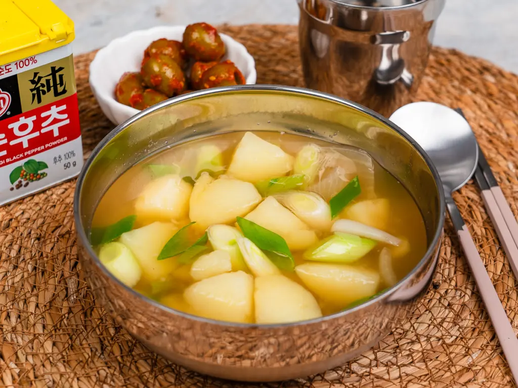 15-Minute Easy Korean Potato Soup Recipe (Gamja guk): No Cream! Korean potato soup recipe, easy Korean soup recipe, potato soup without cream