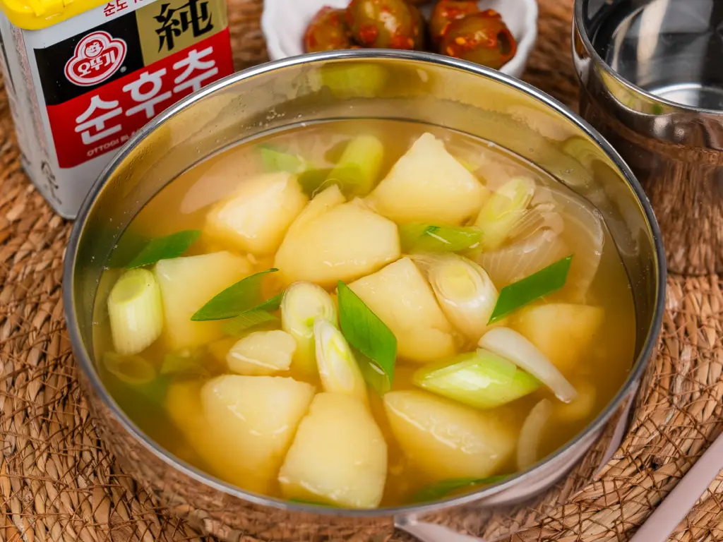15-Minute Easy Korean Potato Soup Recipe (Gamja guk): No Cream! Korean potato soup recipe, easy Korean soup recipe, gamja guk