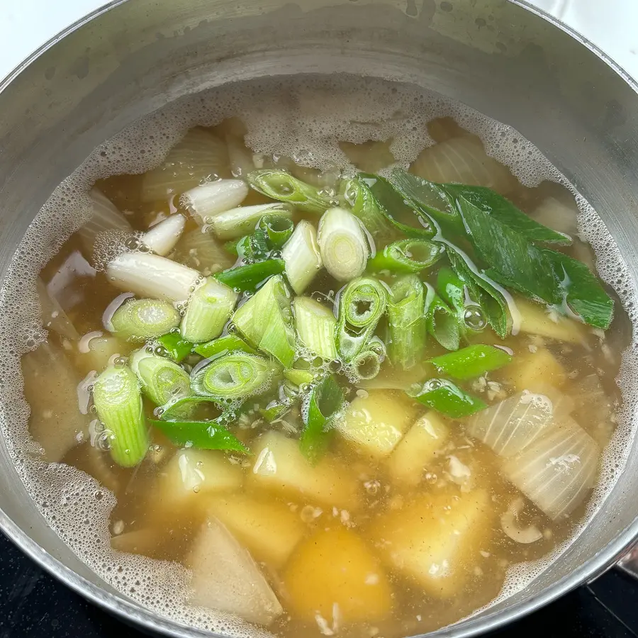 15-Minute Easy Korean Potato Soup Recipe (Gamja guk): No Cream! Korean potato soup recipe, easy Korean soup recipe, potato soup without cream