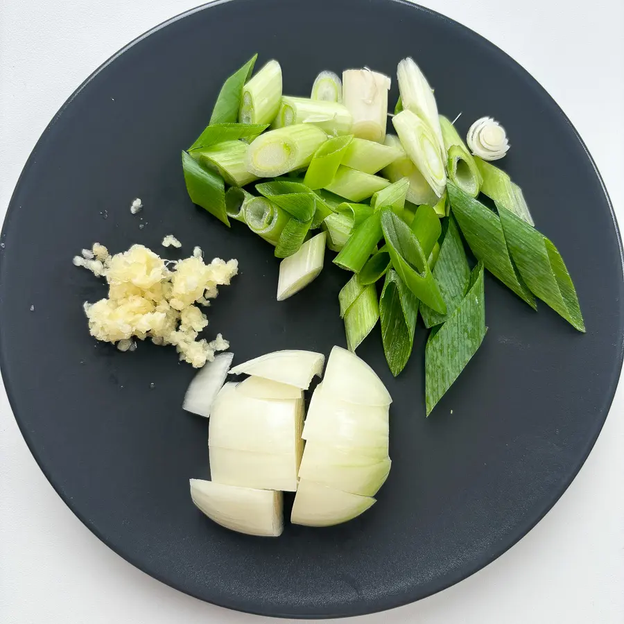 15-Minute Easy Korean Potato Soup Recipe (Gamja guk): No Cream! Korean potato soup recipe, easy Korean soup recipe, potato soup without cream