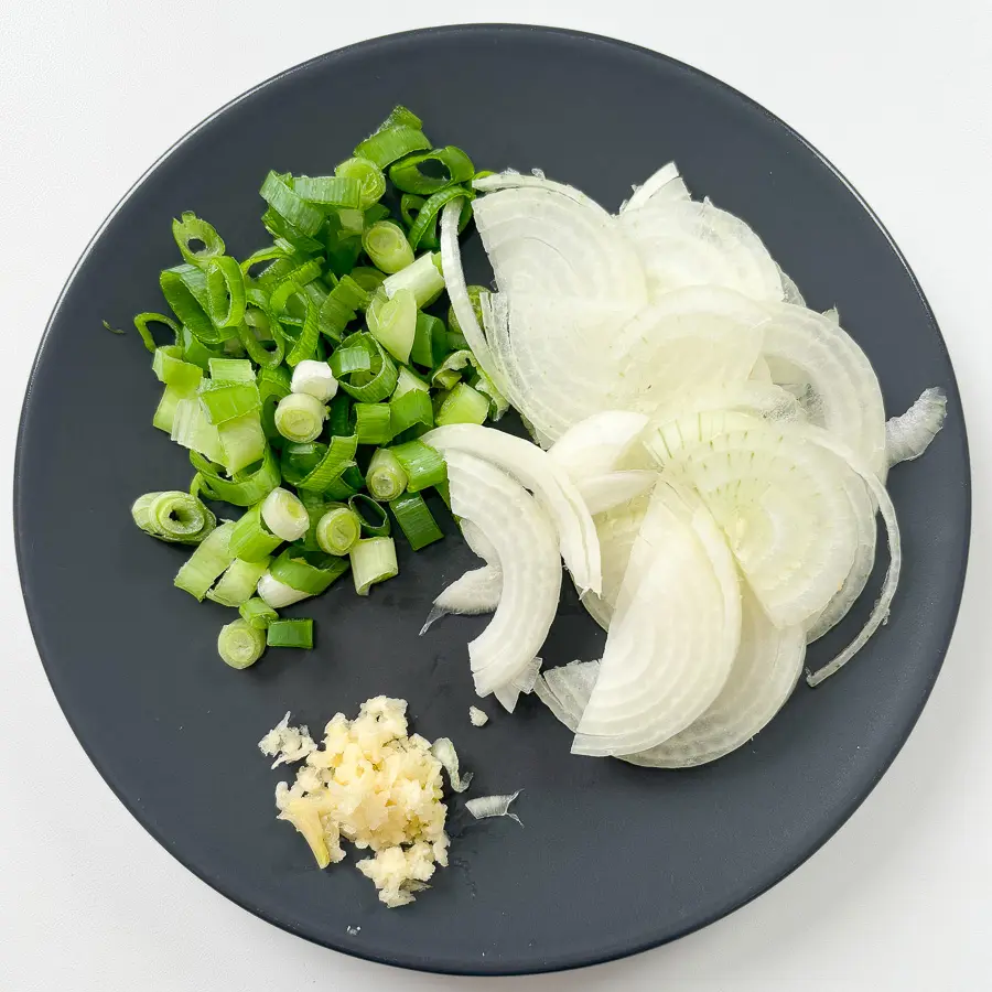 Korean shrimp yaki udon recipe, seafood udon stir fry, stir fried udon recipe