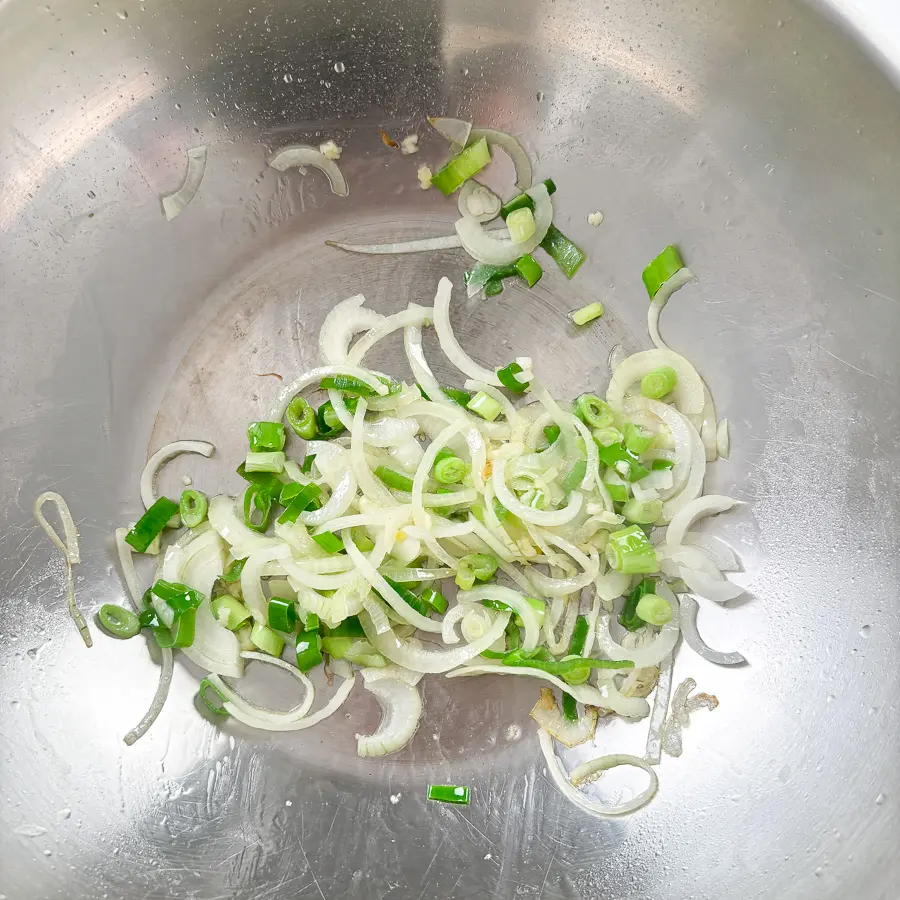 Korean shrimp yaki udon recipe, seafood udon stir fry, stir fried udon recipe