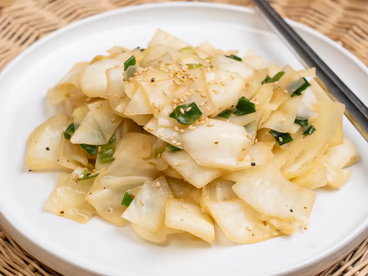 A famous Korean singer used this Korean weight loss recipe to drop 10kg and it works.