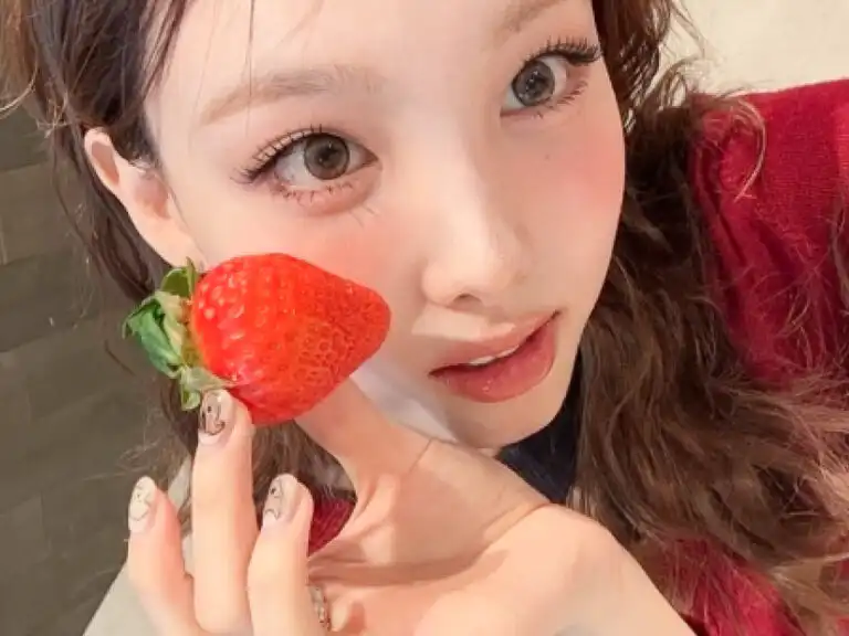 Korean collagen boosting foods (eat your korean skincare), nayeon
