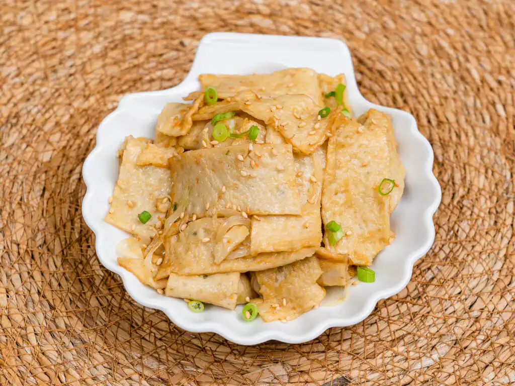 Korean Fish Cake Stir Fry (Eomuk Bokkeum): Easy 7-Minute Banchan