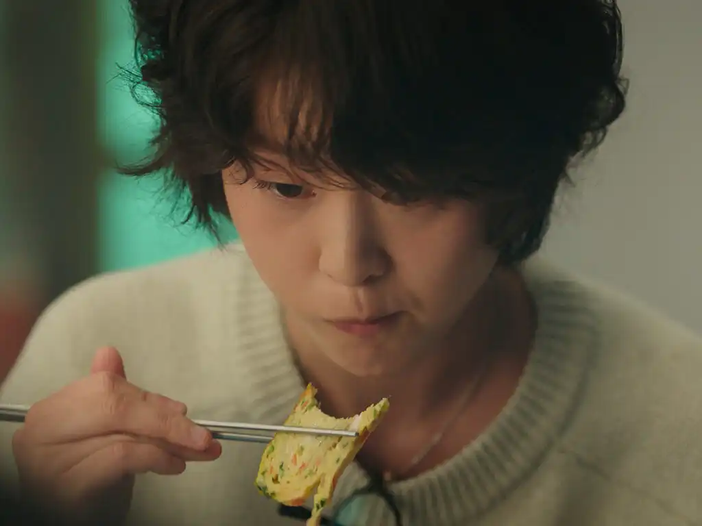 Gyeran-mari Korean egg roll banchan served at dinner in Perfect Crown Episode 6, MBC