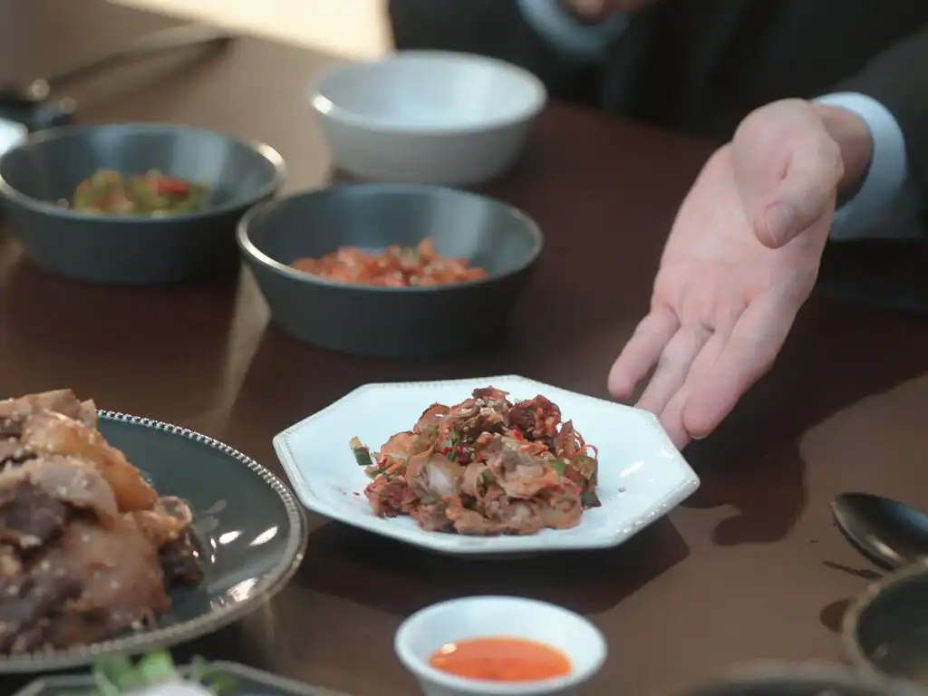 Traditional Korean royal han-sang table full of banchan side dishes Perfect Crown Episode 2