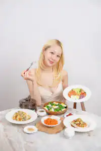 Blonde Kimchi - lost 20kg and got Korean glass skin