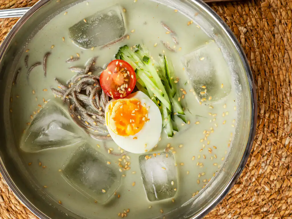 easy matcha kongguksu
