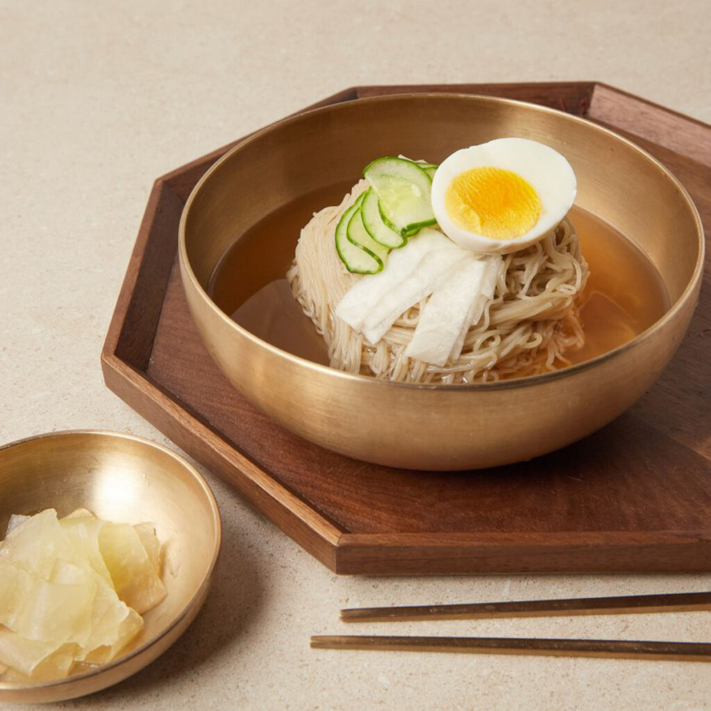 5 Best Naengmyeon in Seoul: local Korean Cold Noodle Spots Pyongyang naengmyeon is different from Hamhung naengmyeon