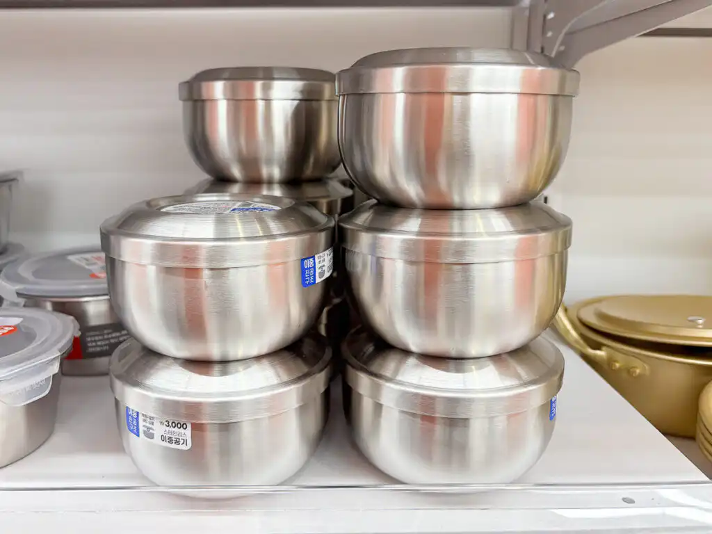 Top 10 Daiso Kitchen Items - Korean Restaurant Tableware Set Metal rice bowl and lid, a Daiso kitchen item found at Korean restaurants