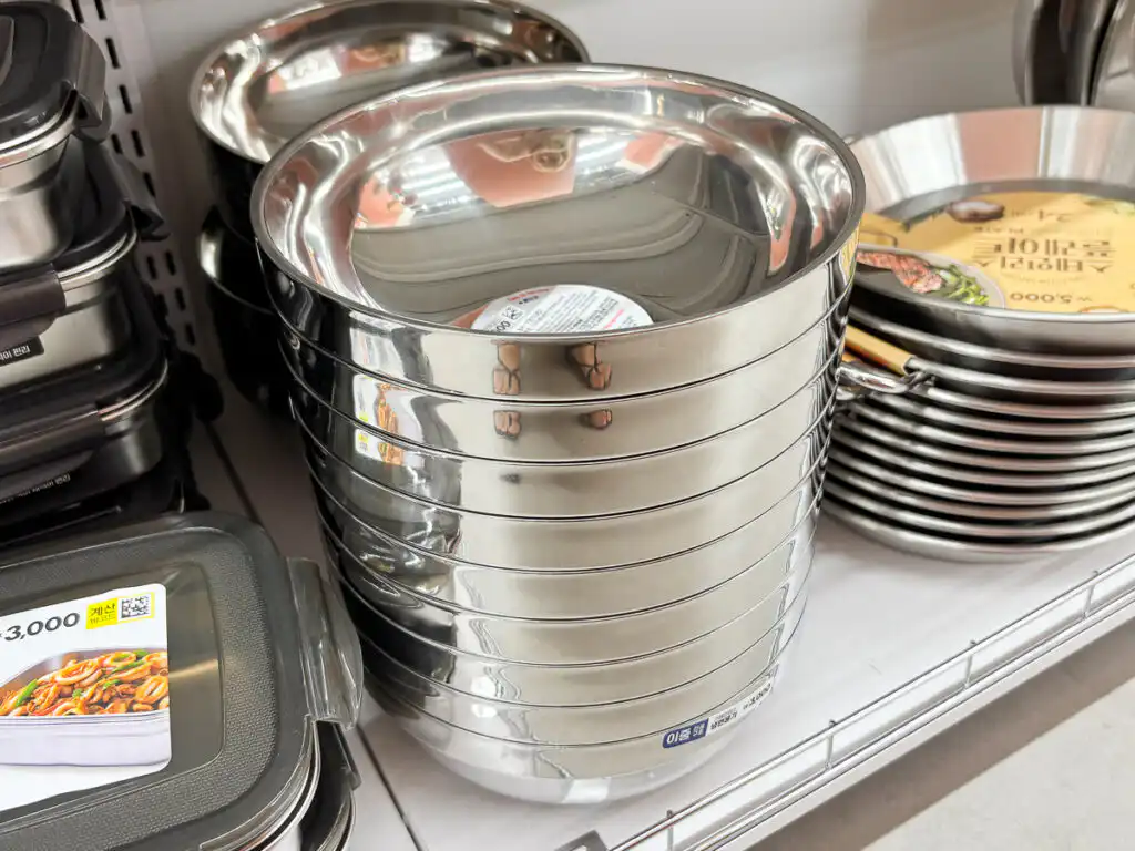 Top 10 Daiso Kitchen Items - Korean Restaurant Tableware Set Korean stainless steel bowl used for kongguksu, part of a Korean tableware set