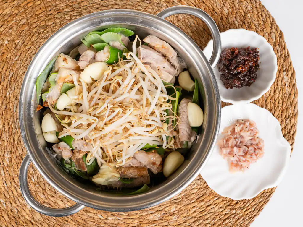 Spring Onion Bossam (Suyuk) – Juicy Waterless Pork Belly korean pork belly with green onion topped with steamed bean sprouts
