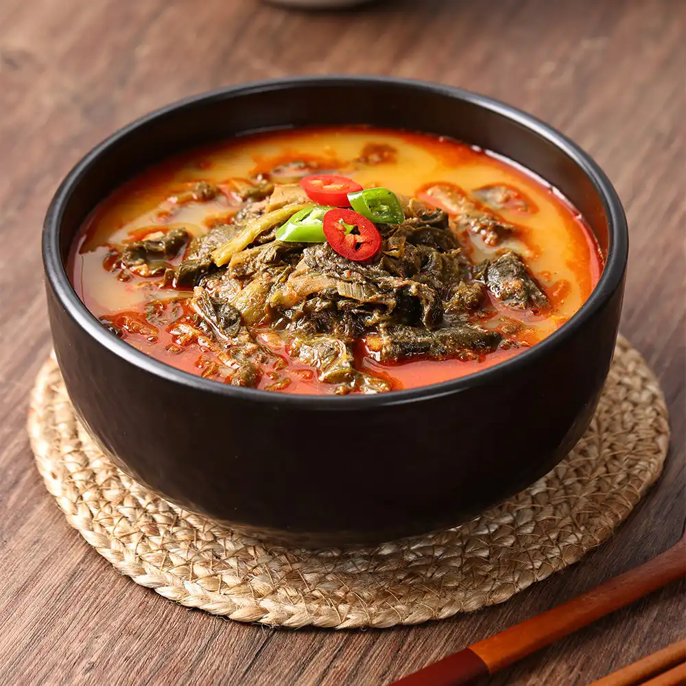 Top 10 Korean Summer Foods During Boknal (Sambok) Bowl of chueotang, a mudfish soup eaten during sambok