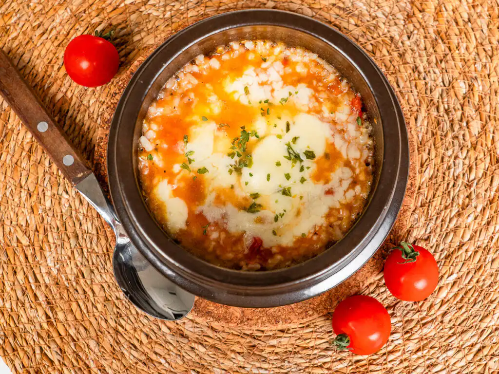 Tomato Rice Recipe: 10 Min Easy Cheesy Korean Pot Rice Melted cheese and tomatoes make the umami: Korean pot rice recipe