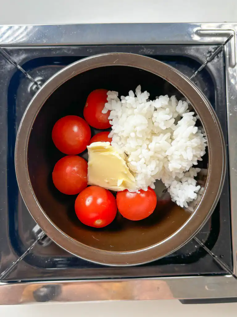 Tomatoes and butter make the ultimate umami: Korean pot rice recipe