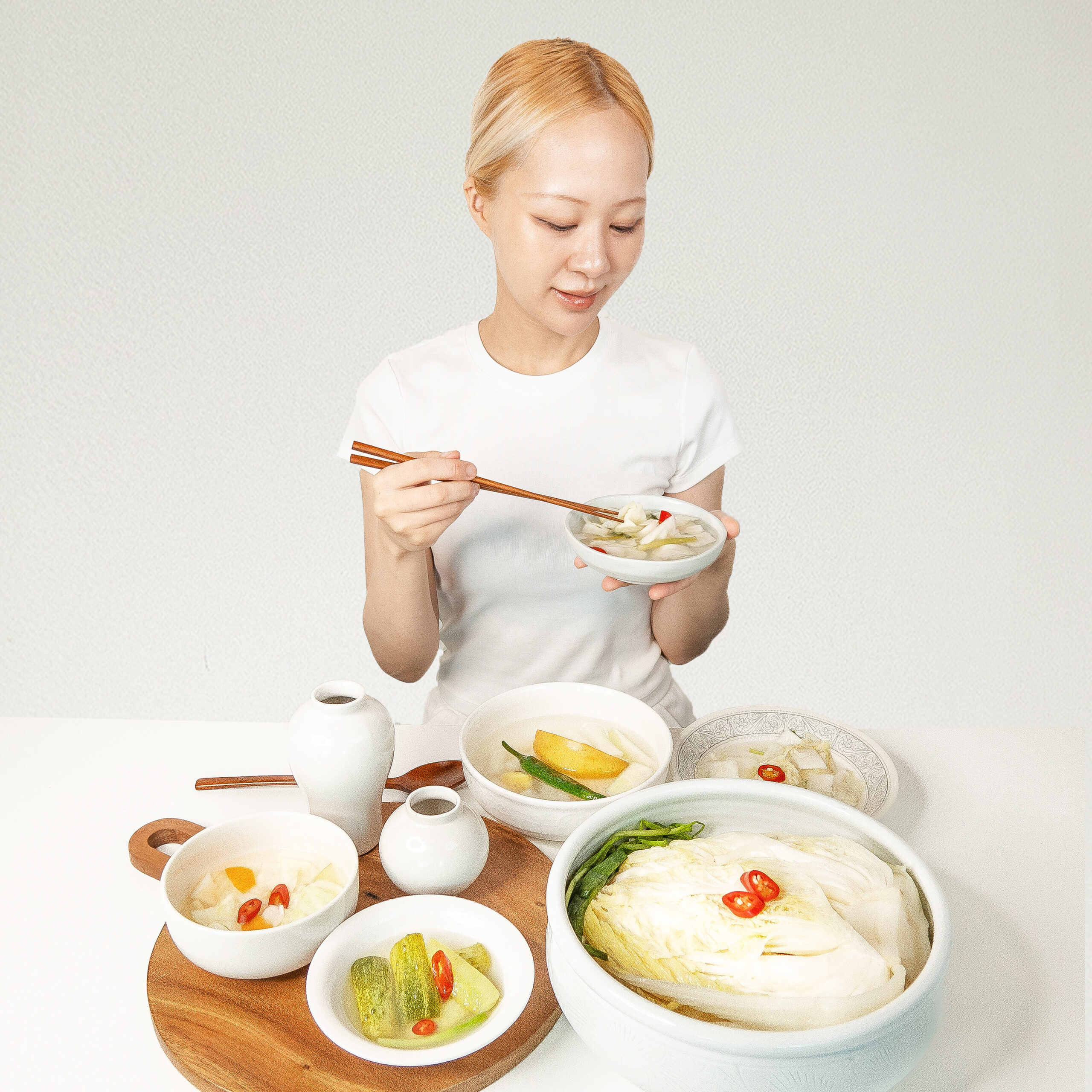 clean mild kimchi recipe: THE WHITE