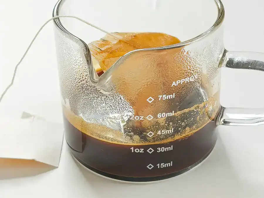 Viral Korean Barley Tea Latte: Easy Boricha Latte in 5 min Extracting a hot shot of espresso for an iced café latte with barley tea.