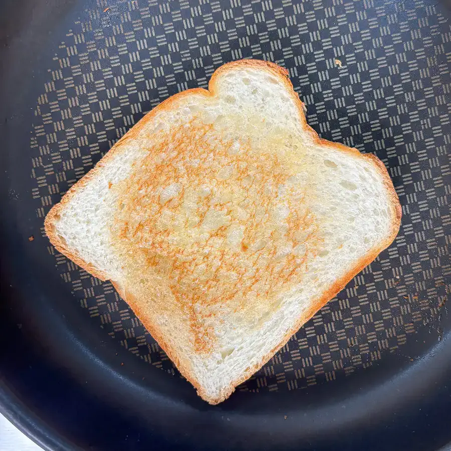 5 Min Injeolmi Toast: Easy Sulbing Toast with Korean Rice cake Toast milk bread slices in butter: injeolmi toast recipe