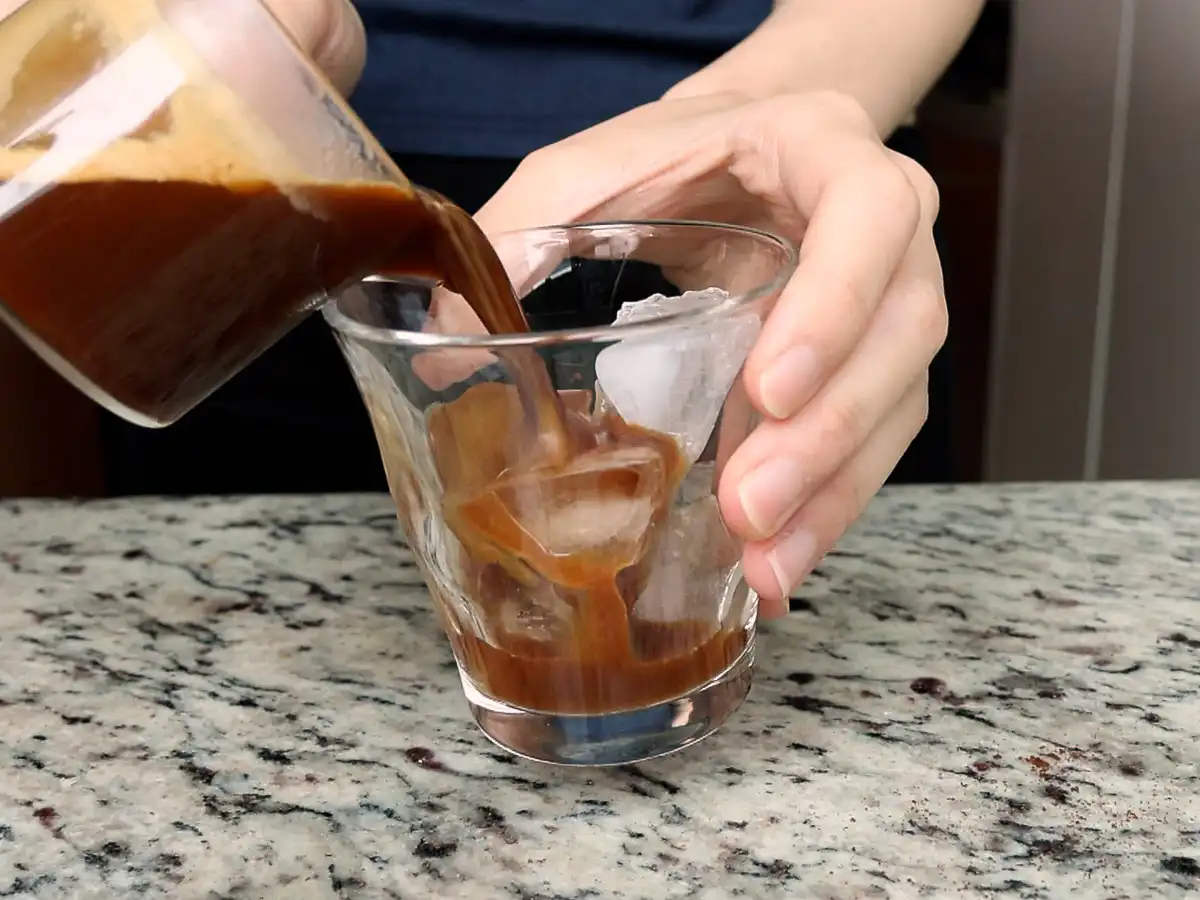 Starting Over in Your 30s After Heartbreak Iced americano for Korean morning