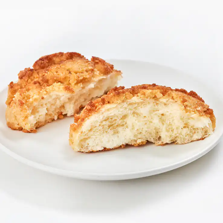 Soboro bread with crunchy peanut topping, a classic and one of the best Paris Baguette bread in Korea